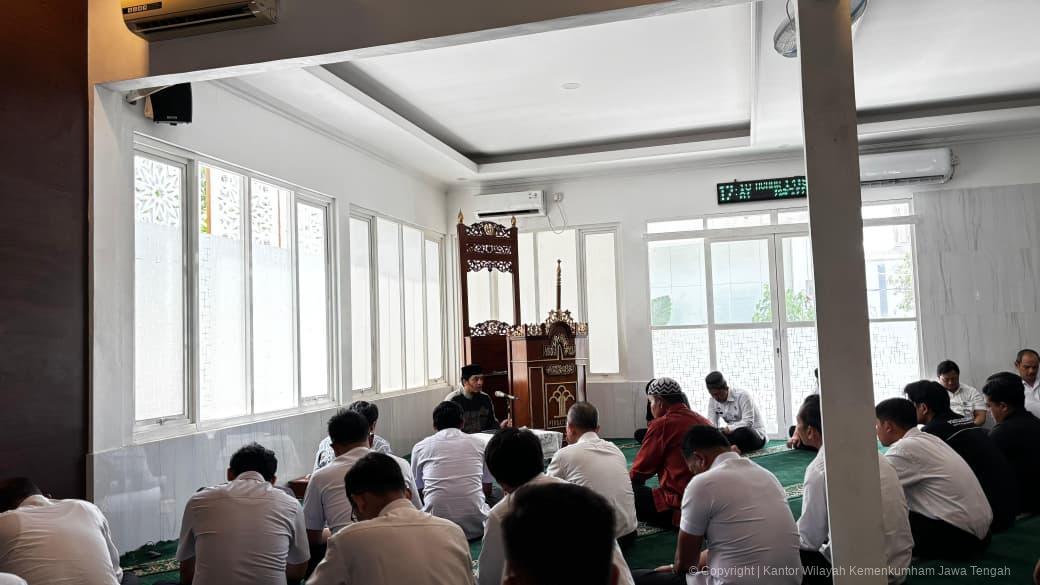 Bangun Puasa di Atas Ilmu, Rabu Taqwa Hadirkan Tausiyah Fikih Ramadhan oleh Iqbal Baswedan